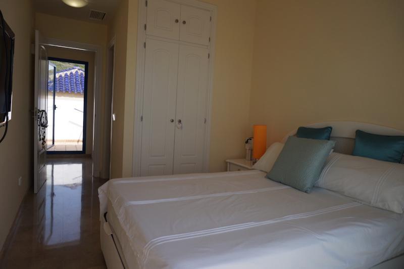 Duquesa Suite And Golf With A Spectacular Sea View Manilva Dış mekan fotoğraf